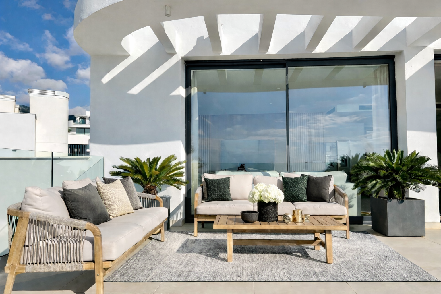 Sky Villa in Higuerón West — view 12